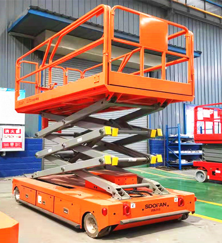 麥克納姆輪防爆升降機